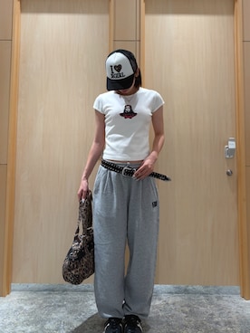 「X-girl（エックスガール）のI LOVE X-GIRL TRUCKER CAP（キャップ、ブラック系）」を使った、梶岡 莉子さん（レディース・163cm）の夏コーディネート