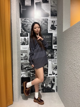 「Timberland（ティンバーランド）のストライプ ラグビー 長袖 ポロシャツ ユニセックス（ポロシャツ、グレー系）」を使った、くるみさん（レディース・160cm）の夏コーディネート