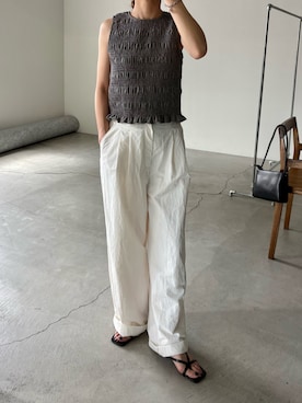 「select MOCA（セレクトモカ）のリネンライクシャーリングノースリーブトップス（タンクトップ、グレー系）」を使った、rreinaさん（レディース・154cm）の夏コーディネート