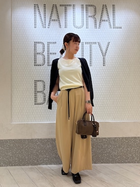 「NATURAL BEAUTY BASIC（ナチュラルビューティーベーシック）のドットスカーフ付ニット（ニット/セーター、ホワイト系）」を使った、Honokaさん（レディース・164cm）の夏コーディネート