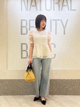 「NATURAL BEAUTY BASIC（ナチュラルビューティーベーシック）の【追加生産予約】シアーペプラムブラウス半袖（シャツ/ブラウス、ホワイト系）」を使った、Honokaさん（レディース・164cm）の夏コーディネート