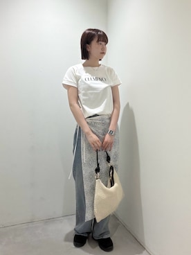 「NATURAL BEAUTY BASIC（ナチュラルビューティーベーシック）のフロッキーロゴＴシャツ（Tシャツ/カットソー、ホワイト系）」を使った、Honokaさん（レディース・164cm）の夏コーディネート