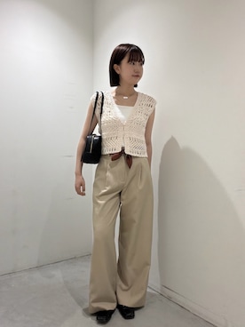 「NATURAL BEAUTY BASIC（ナチュラルビューティーベーシック）の◇アシメリボンソフトボストンバッグ（ボストンバッグ、ブラック系）」を使った、Honokaさん（レディース・164cm）の夏コーディネート