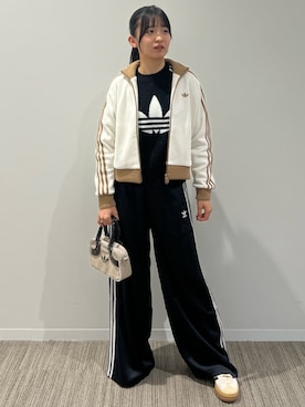 「アイテム（ジャージ）」を使った、URさん（レディース・168cm）の秋コーディネート