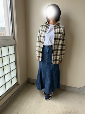 「アイテム（デニムスカート）」を使った、naono666さん（レディース・162cm）の秋コーディネート