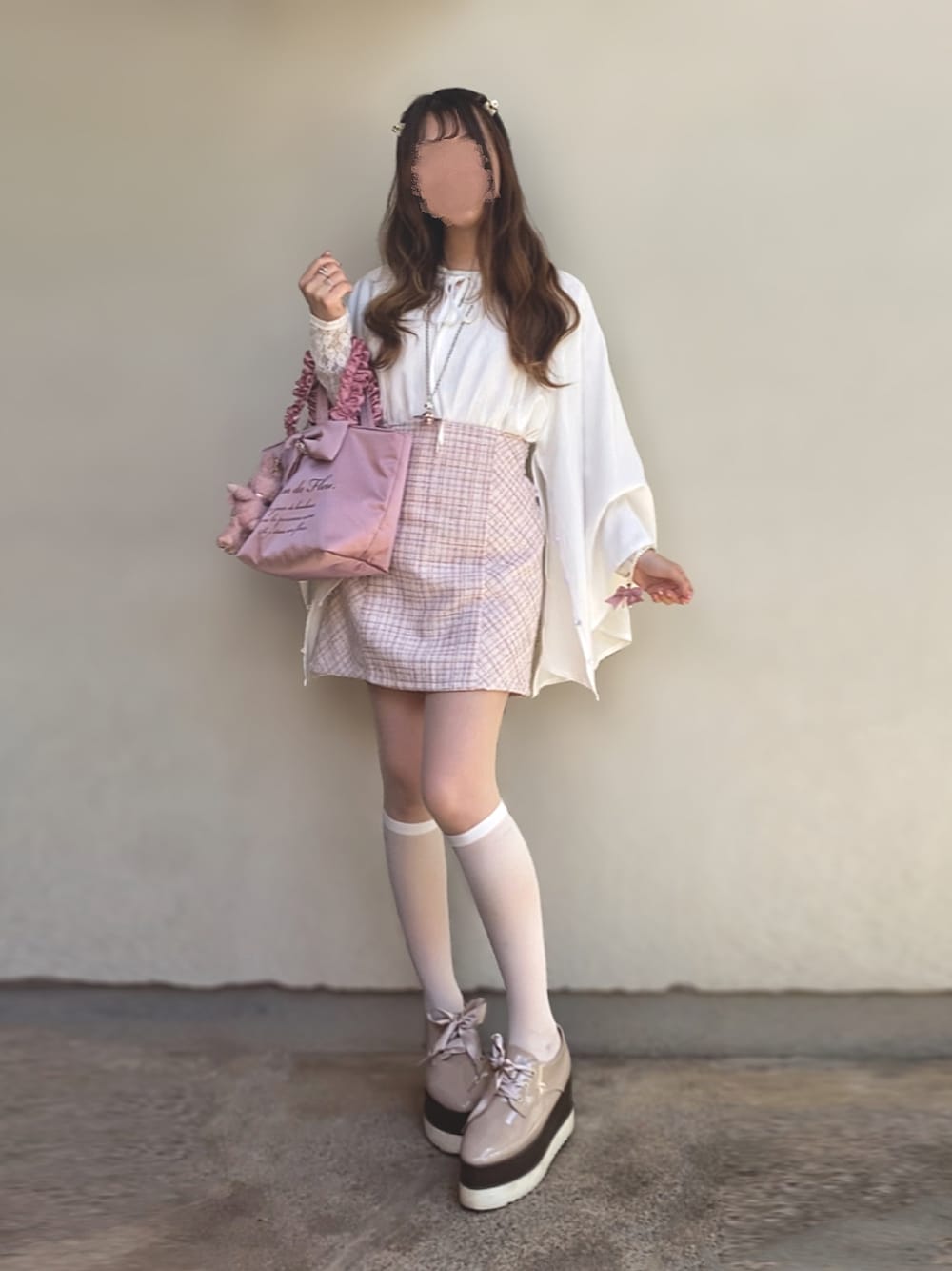 「いいね、save、フォローお願いします🤑、ガーリー、フェミニン、春コーデ、春、ブラウス、レイヤードスタイル、甘め、骨格ストレート、スリットスリーブ、ツイード、ツイードスカート、ハイウエスト、スタイルアップ」｜「apres jourのスリットスリーブブラウス【ZOZOTOWN限定アイテム】（シャツ/ブラウス、ホワイト系）」を使った、🐰ㅤメ ｲ ﾒ ｲㅤ🐰さん（骨格ストレート・レディース・154cm）の春コーディネートの1枚目の写真