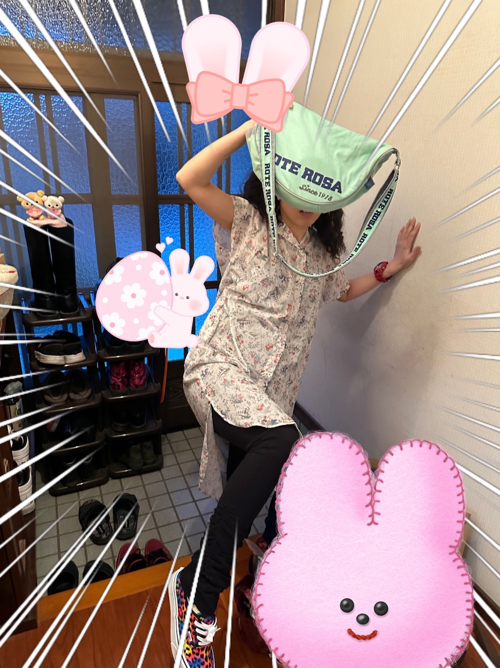 「休日スタイル、ラッキーカラーは緑、ワンピース、ショルダーバッグ、土曜日のたつきてぃー、4月っ、20日っ、あなたの街にたつきてぃーが行く、あたらしいやーつ、春たつきてぃー」｜「ニッセンのくしゅくしゅのアイテム（レギンス/スパッツ、ブラック系）」を使った、🐸🐸たつきてぃー🧸さん（レディース・162cm）の春コーディネートの1枚目の写真