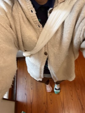 「WORLD WIDE LOVE!（ワールドワイドラブ）の前後2WAYカーディガン（ニット/セーター、ホワイト系）」を使った、🐸🐸たつきてぃー🧸さん（レディース・163cm）の春コーディネート