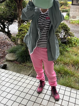 「チュパカブラ×キティのアイテム（Tシャツ/カットソー、レッド系）」を使った、🐸🐸たつきてぃー🧸さん（レディース・162cm）の秋コーディネート