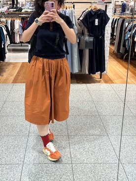 「NEW BALANCE（ニューバランス）のNew Balance ニューバランス U327WRH(D) U327W U327WRH ORANGE(RH)（スニーカー、オレンジ系）」を使った、🐸🐸たつきてぃー🧸さん（レディース・162cm）の夏コーディネート