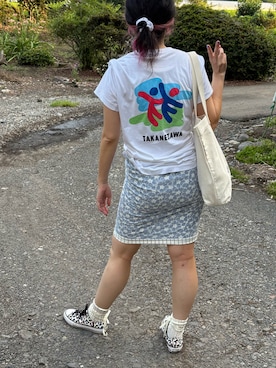 「CONVERSE（コンバース）のアイテム（スニーカー、ホワイト系）」を使った、🐸🐸たつきてぃー🧸さん（レディース・162cm）の夏コーディネート