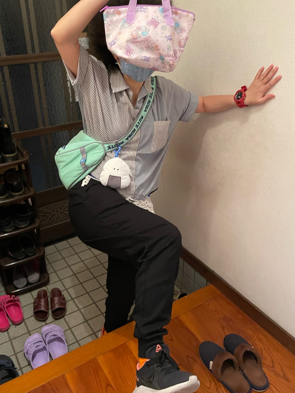 「あたらしいやーつ、ストライプシャツ、事務の人、ラッキーカラーは緑、7月っ、25日っ、月曜日のたつきてぃー、夏たつきてぃー」｜「to blossomのアイテム（シャツ/ブラウス、その他）」を使った、🐸🐸たつきてぃー🧸さん（レディース・162cm）の夏コーディネートの1枚目の写真
