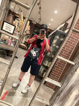 「アイテム（アナログ腕時計、レッド系）」を使った、🐸🐸たつきてぃー🧸さん（レディース・163cm）の秋コーディネート