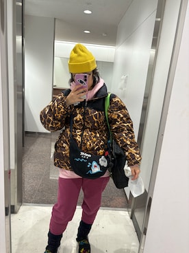 「アイテム（パンツ、レッド系）」を使った、🐸🐸たつきてぃー🧸さん（レディース・163cm）の冬コーディネート