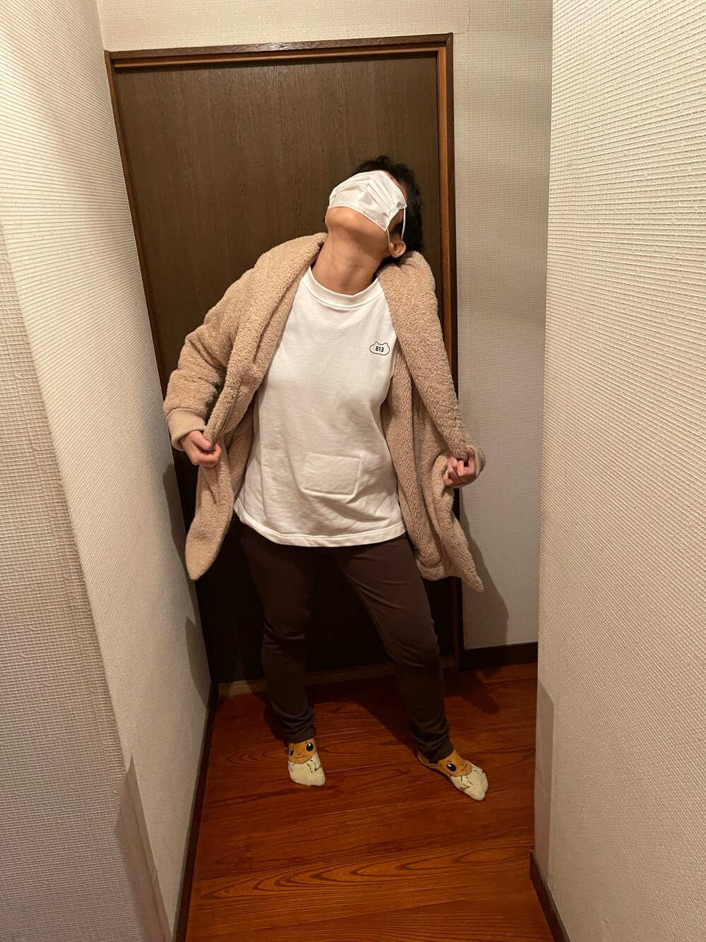 「ラッキーカラーは白、事務の人、11月っっ、17日っ、水曜日のたつきてぃーどうでしょう」｜「Honeysのアイテム（ジャケット/アウター、ベージュ系）」を使った、🐸🐸たつきてぃー🧸さん（レディース・162cm）の秋コーディネートの1枚目の写真