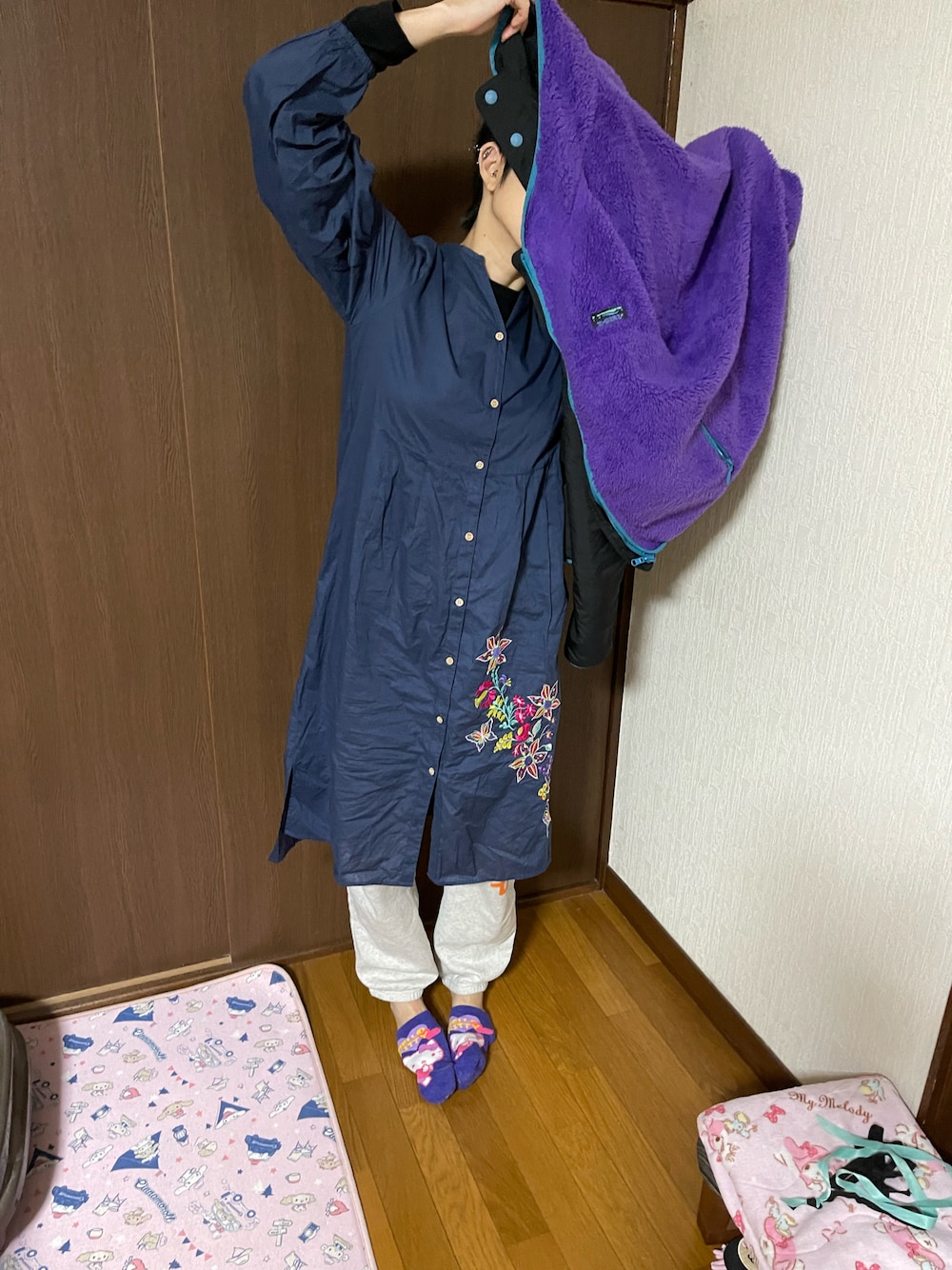 「スウェットパンツ、事務の人、11月っっ、水曜日のたつきてぃーどうでしょう、10日っ、ラッキーカラーは濃紫色」｜「エルロデオのアイテム（ブーツ、ブルー系）」を使った、🐸🐸たつきてぃー🧸さん（レディース・162cm）の秋コーディネートの1枚目の写真