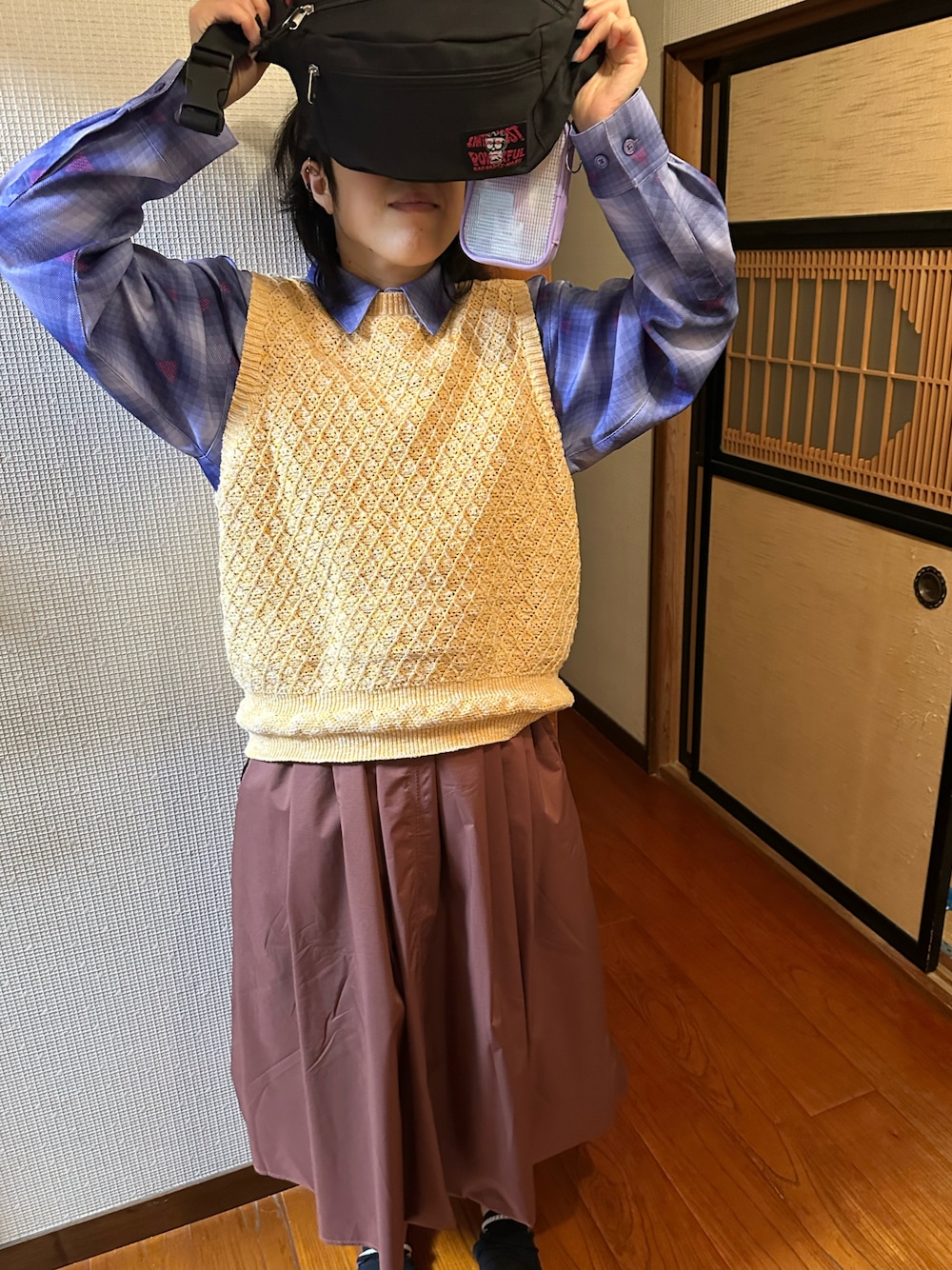 「ベスト、事務の人、月曜日のたつきてぃー、ごがつっ、13日っ、あたらしいやーつ、ロングスカート、ブーツ、春たつきてぃー」｜「.ENDRECHERI.のORIGINAL SWIM CHECK SHIRT（シャツ/ブラウス、パープル系）」を使った、🐸🐸たつきてぃー🧸さん（レディース・162cm）の春コーディネートの1枚目の写真