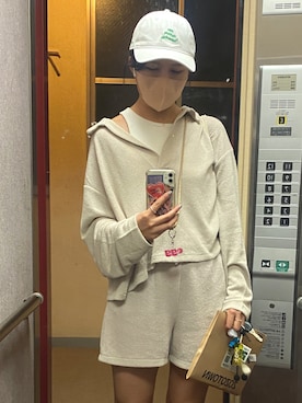 「ZOZOSPOT（ゾゾスポット）のアイテム（キャップ）」を使った、やまちゃんさん（レディース・167cm）の秋コーディネート
