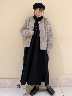 ペルーニット柄編みカーディガンを使った人気ファッション