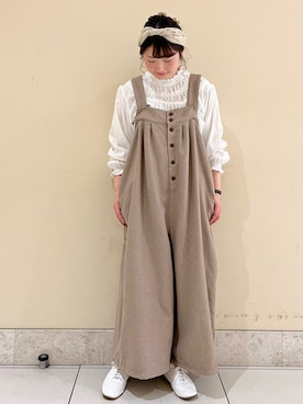 「レースブラウス」｜「アイテム（サロペット/オーバーオール）」を使った、satomiさん（レディース・152cm）の冬コーディネート