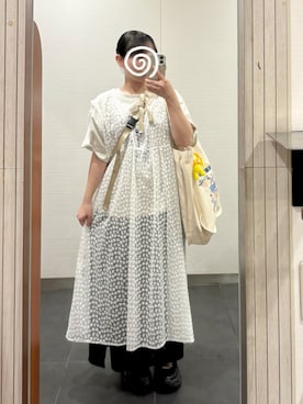 チュール刺繍前後2WAYノースリワンピースを使った人気ファッション