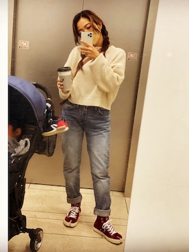 「MOUSSY（マウジー）のアイテム（ニット/セーター、ホワイト系）」を使った、yukina さん（レディース）の冬コーディネート