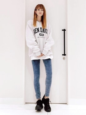 「BEN DAVIS（ベンデイビス）のアイテム（スウェット）」を使った、asukaさん（レディース・168cm）の秋コーディネート