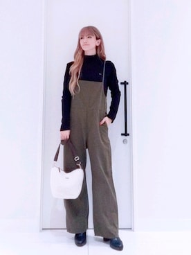 「アイテム（オールインワン・サロペット）」を使った、asukaさん（レディース・168cm）の秋コーディネート