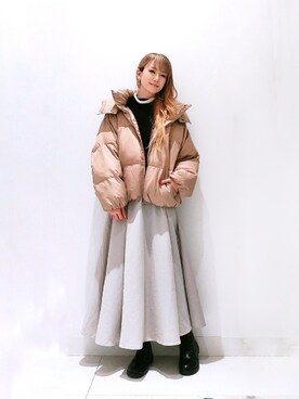 「HONEYSUCKLE ROSE（ハニーサックルローズ）のアイテム（その他アウター）」を使った、asukaさん（レディース・168cm）の冬コーディネート