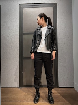 「ALLSAINTS（オールセインツ）のアイテム（パンツ）」を使った、Mayu (ALLSAINTS)さん（レディース・167cm）の冬コーディネート