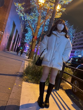 「Chico（チコ）の【2022AW】フードスウェットリブミニワンピ（ワンピース、ホワイト系）」を使った、みほさん（レディース・161cm）の冬コーディネート