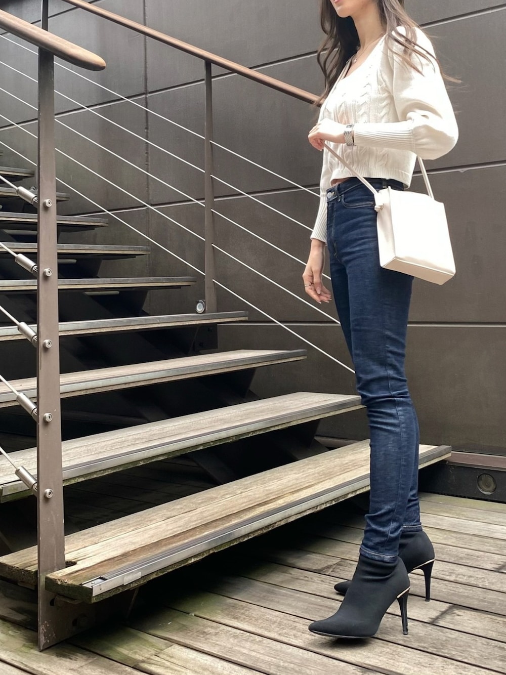 「riendaのアイテム（ブーツ、ブラック系）」を使った、Aya さん（レディース・162cm）の冬コーディネートの1枚目の写真