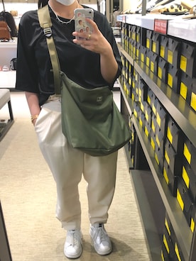 「ASTRAET（アストラット）のアイテム（パンツ）」を使った、akさん（レディース・158cm）の秋コーディネート