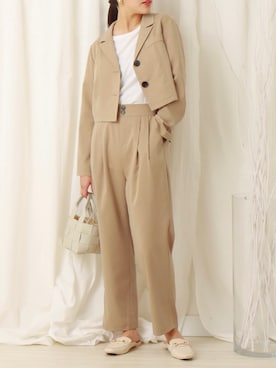 「春カラー」｜「アイテム（セットアップ）」を使った、libelle more staffさん（レディース・160cm）の冬コーディネート