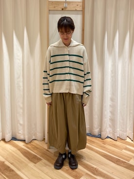 「襟付きトップス」｜「アイテム（その他シューズ）」を使った、つるおかさん（レディース・156cm）の秋コーディネート