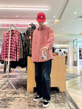 「URBAN RESEARCH（アーバンリサーチ）のFOOOOUR OO CHECK SHIRT OO（シャツ/ブラウス、レッド系）」を使った、Yuiさん（メンズ・176cm）の秋コーディネート