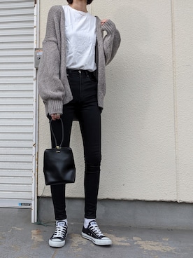 「titivate（ティティベイト）のﾛｰｹﾞｰｼﾞﾊﾝﾄﾞﾗｲｸﾆｯﾄｶｰﾃﾞｨｶﾞﾝ（カーディガン/ボレロ）」を使った、maichinさん（レディース・178cm）の秋コーディネート