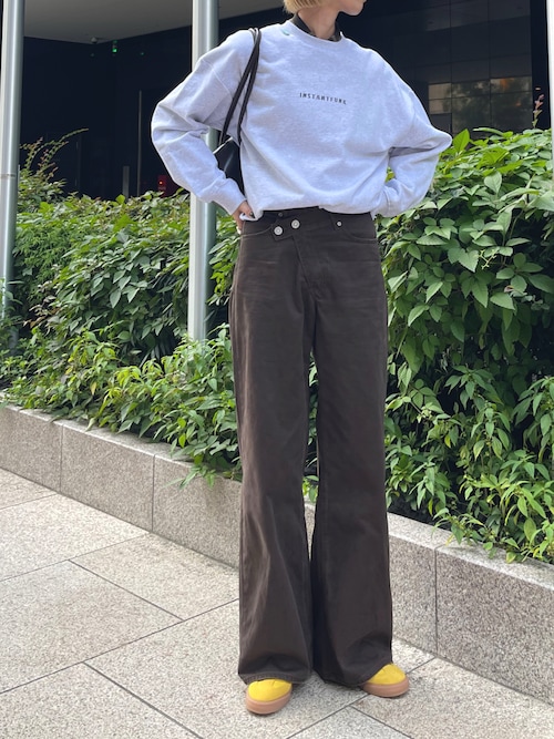 新品未使用　moussy REMAKE WIDE STRAIGHT サイズ1 moussy マウジー REMAKE WIDE STRAIGHT サイズ1 MOUSSY REMAKE