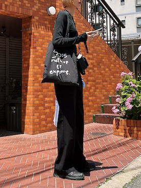 「LULU COFFEE&CAKE STANDのアイテム（トートバッグ、ブラック系）」を使った、maichinさん（レディース・178cm）の春コーディネート