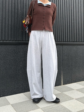 「アイテム（スウェットパンツ）」を使った、maichinさん（レディース・178cm）の秋コーディネート