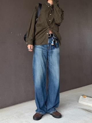 「MOUSSY(マウジー)の【26年SS新作】【セットアップ対応】TENCEL(TM) DENIM STRAIGHT(デニムパンツ)」を使った、maichinさん(レディース・178cm)の秋コーディネート