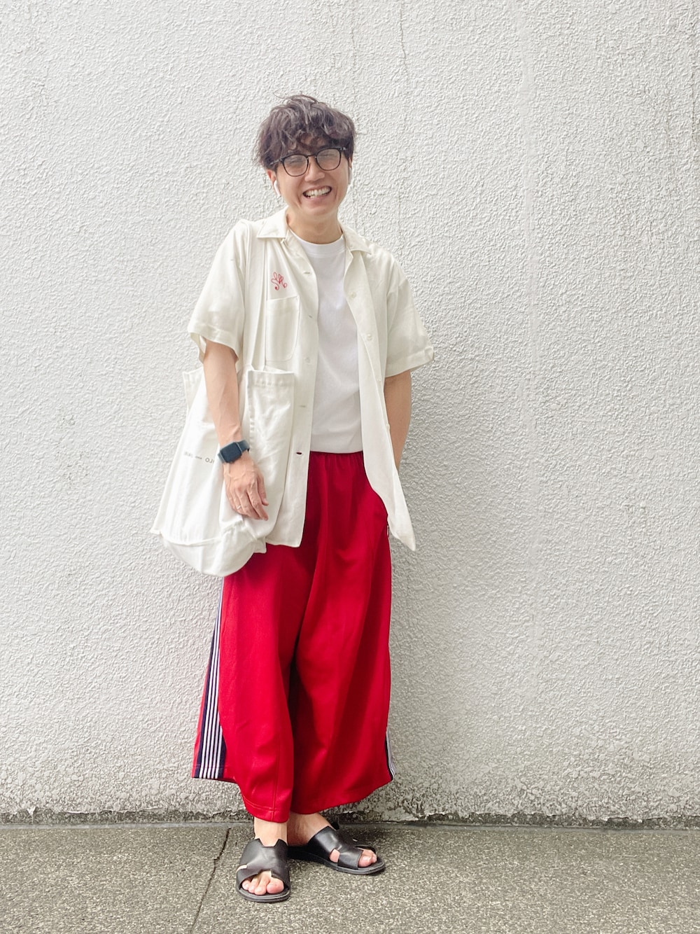 「Tシャツ、シャツスタイル、古着、古着MIX、NEEDLES、サンダル、UNIQLO、プチプラ、プチプラコーデ、カジュアルコーデ」｜「EDER SHOESの【EDER】1398 ZEPPA LADY（サンダル、ブラック系）」を使った、にしのさん（メンズ・170cm）の夏コーディネートの1枚目の写真