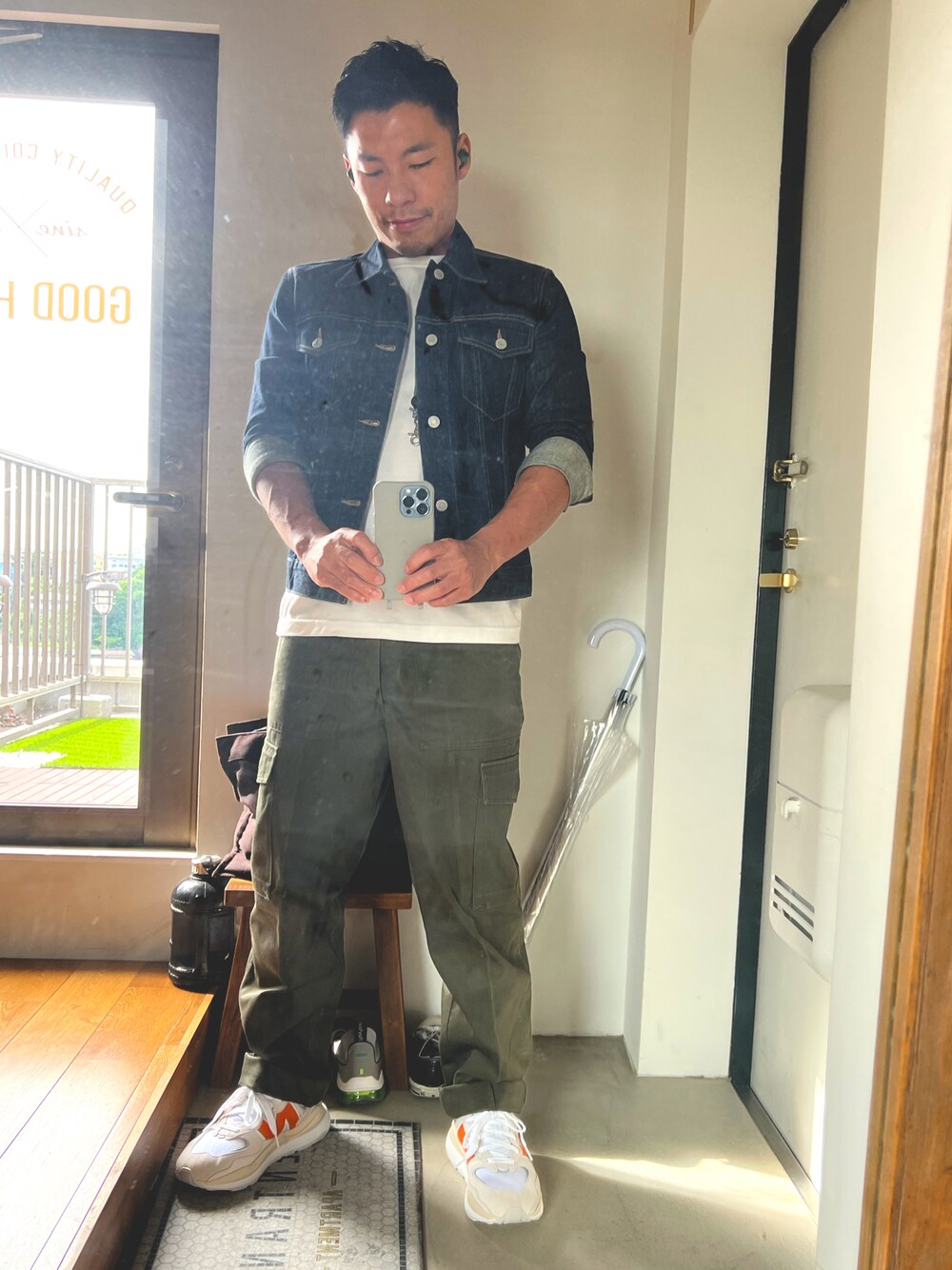 「初夏コーデ、オレンジ、New Balance」｜「NEW BALANCEのNew Balance M5740S【SP】（スニーカー、オレンジ系）」を使った、ハチさん（メンズ・162cm）の春コーディネートの1枚目の写真