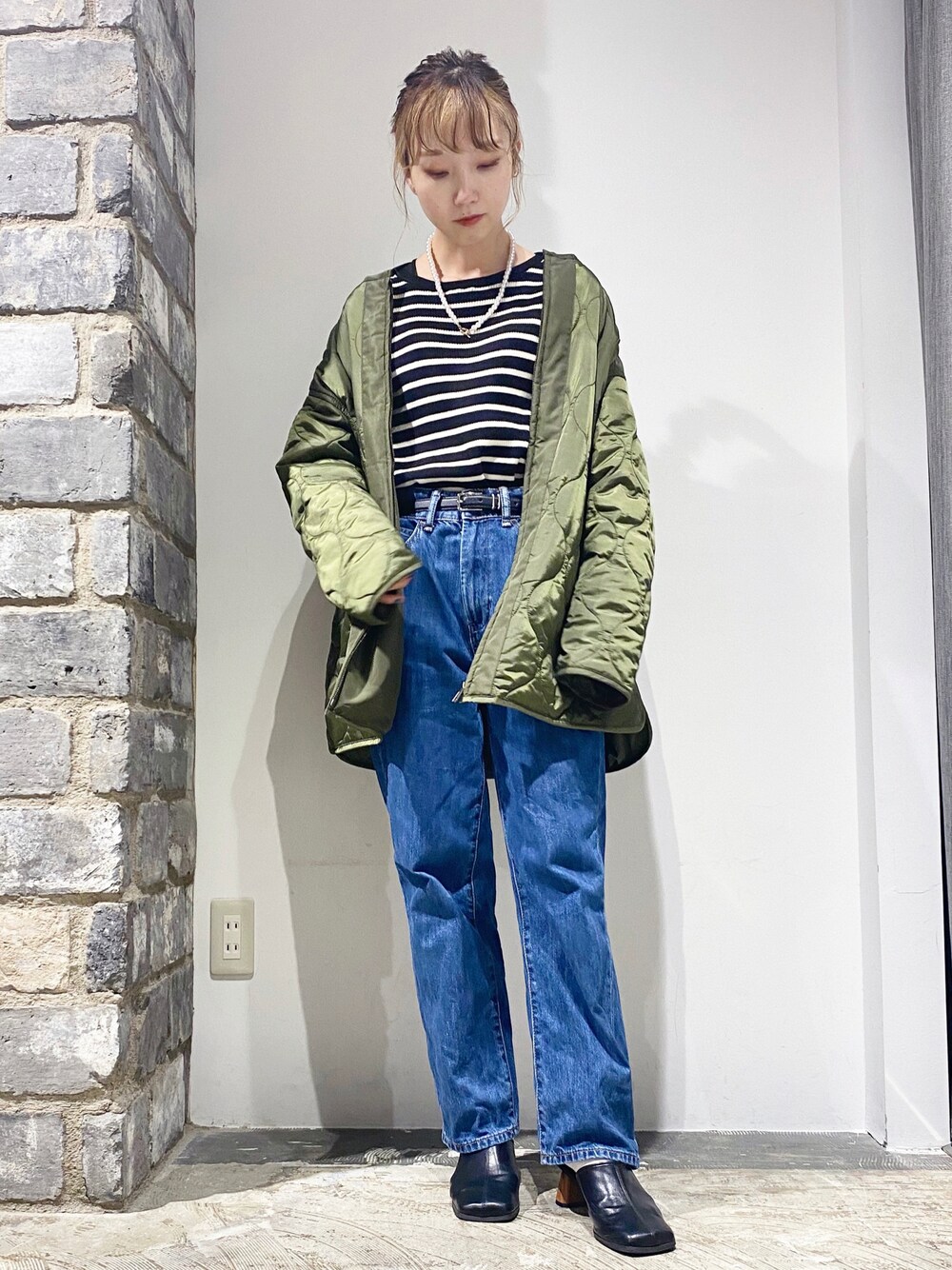 「wearhalloween2021、秋コーデ、大人カジュアル、シンプルコーデ、オトナ女子、秋のコーデ、プチプラコーデ、ニットコーデ、スクエアトゥ、低身長、AMERICAN HOLIC、アメリカンホリック」｜「AMERICAN HOLICのミディキルティングコート（その他アウター、グリーン系）」を使った、やぎみさきさん（レディース・152cm）の秋コーディネートの1枚目の写真