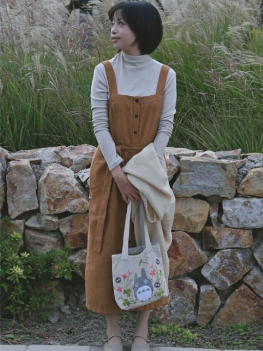 「w closetのアイテム（サロペット/オーバーオール、ブラウン系）」を使った、Ododo-Sさん（レディース・158cm）の秋コーディネートの1枚目の写真