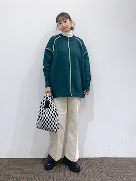 ソフトコーデュロイパンツ 229750を使ったショップスタッフの