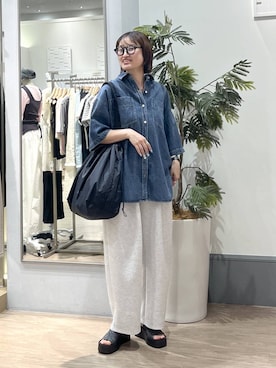 「LOWRYS FARM（ローリーズファーム）のカットイージーコクーンパンツ　292362（スウェットパンツ、グレー系）」を使った、SAKOさん（レディース・160cm）の春コーディネート