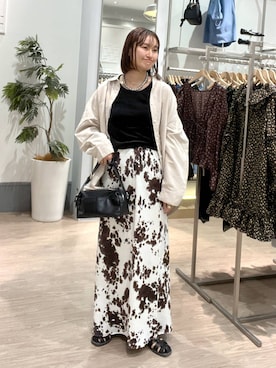 「ロングスカート」｜「アイテム（シャツ/ブラウス）」を使った、SAKOさん（レディース・160cm・30代）の秋コーディネート