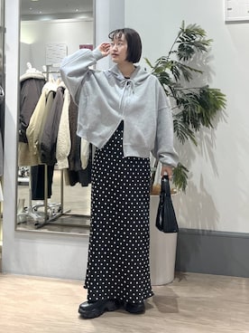 「アイテム（パーカー）」を使った、SAKOさん（レディース・160cm・30代）の冬コーディネート