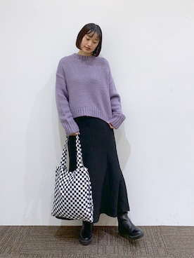 「パープル×黒」｜「アイテム（スカート）」を使った、SAKOさん（レディース・160cm）の秋コーディネート